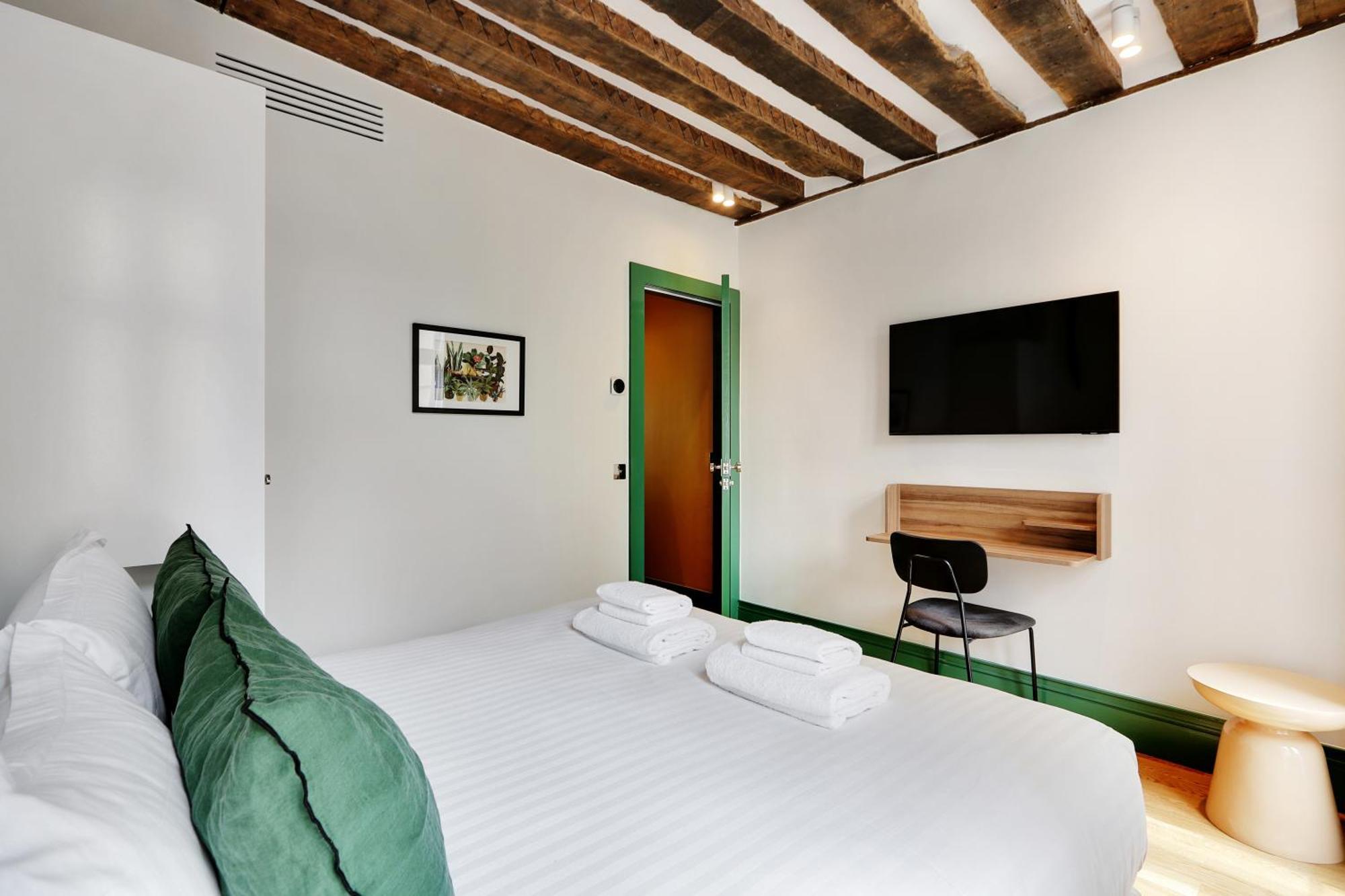 Paris Home Collection Serviced Apartments In Notre Dame - Rue Savoie ภายนอก รูปภาพ